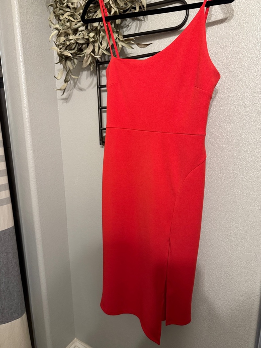 Chic pink Spaghetti-Strap Midi Dress